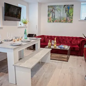 The Dragon's Den Apartment