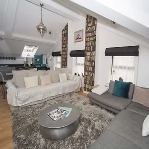 Regent Penthouse Holiday home